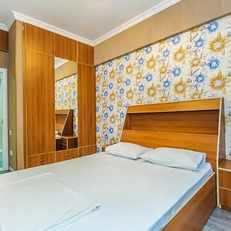 Luxury Apartment In Targovu Baku Exterior photo